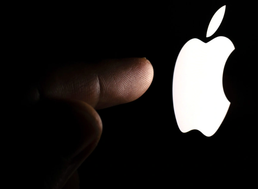تحلیل کامل سهام اپل (AAPL): غول فناوری و فرصتهای سرمایهگذاری